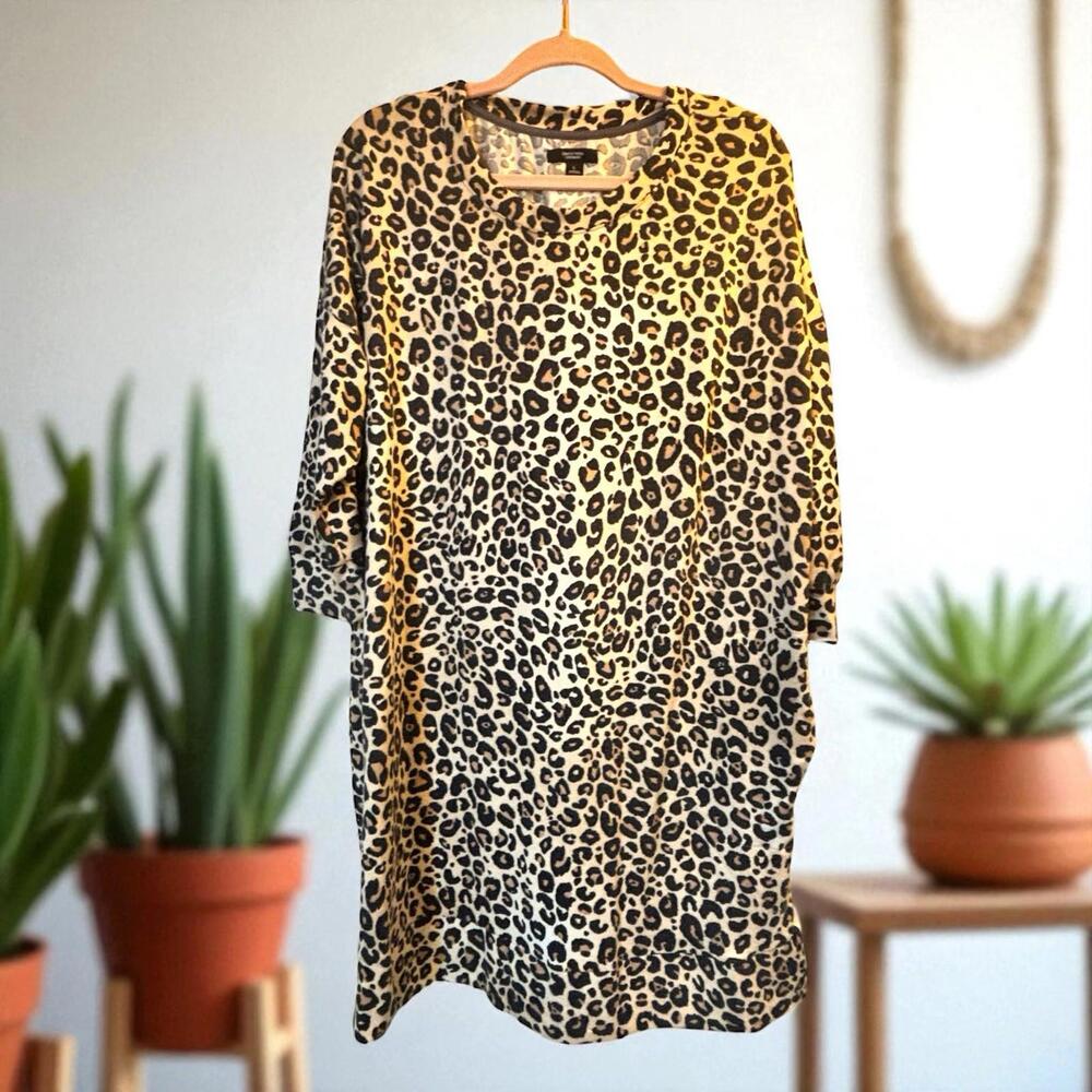 Simply Vera Wang Cheetah Print Tunic Top Blouse Lightweight Soft Sweater Size L